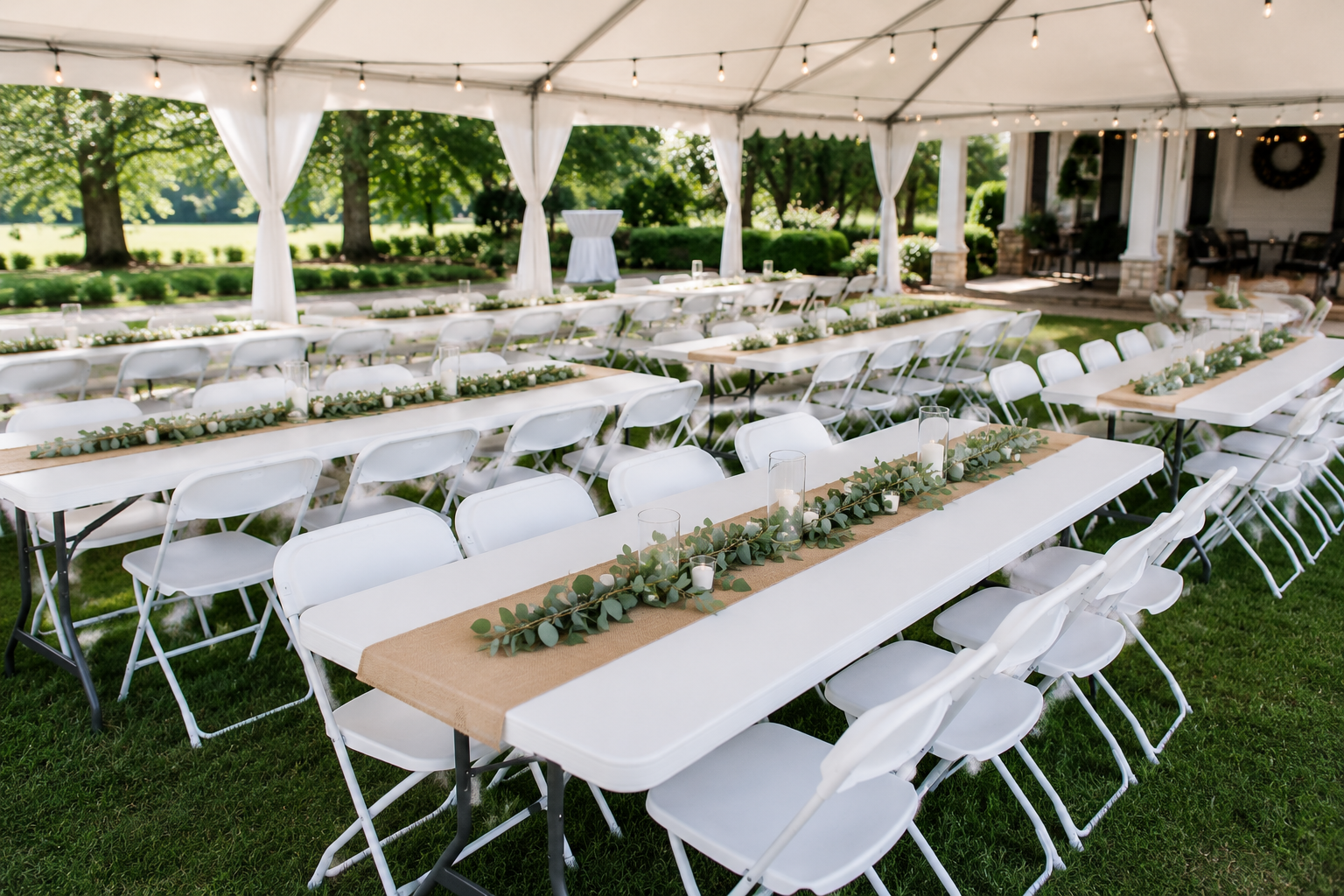 Table rentals in Louisville KY for weddings, graduation parties, corporate events, and backyard celebrations